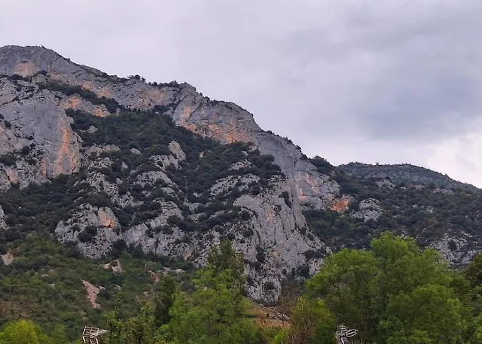 Holiday home Grande Maison De Montagne Restauree Vue Pyrenees, Pied Randos, Teletravail Ornolac-Ussat-les-Bains