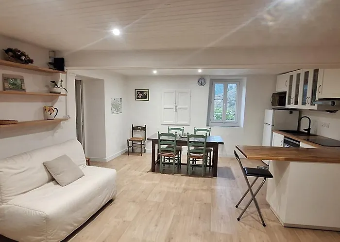 Grande Maison De Montagne Restauree Vue Pyrenees, Pied Randos, Teletravail