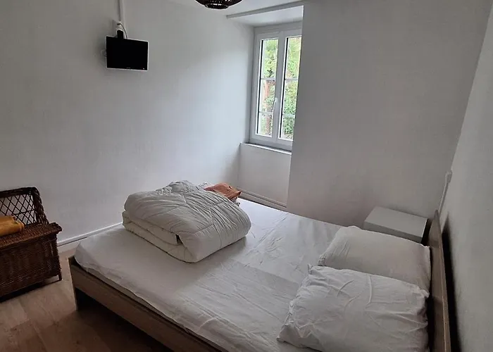 Holiday home Grande Maison De Montagne Restauree Vue Pyrenees, Pied Randos, Teletravail Ornolac-Ussat-les-Bains